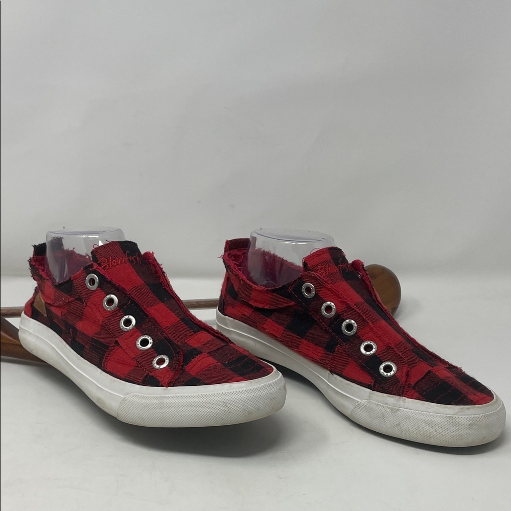 Blowfish Red & Black Buffalo Plaid Slip-On Sneakers Size 9 Excellent Condition